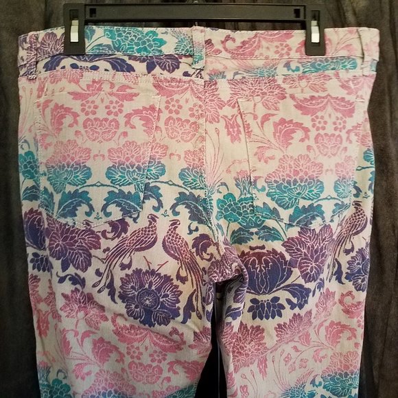 3/$35 Mossimo Floral Print Gray Skinny Jeans - Picture 8 of 11